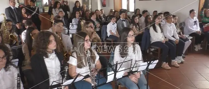 Casabona, gli studenti del Tallarico vincono il concorso Vorrei una legge che... - VIDEO