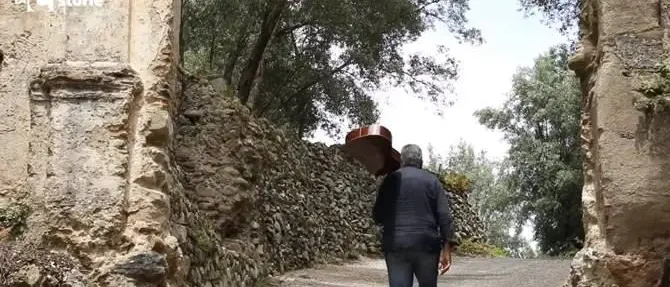 Poesie e ballate in dialetto, a LaC Storie “U mastru cantaturi” - VIDEO