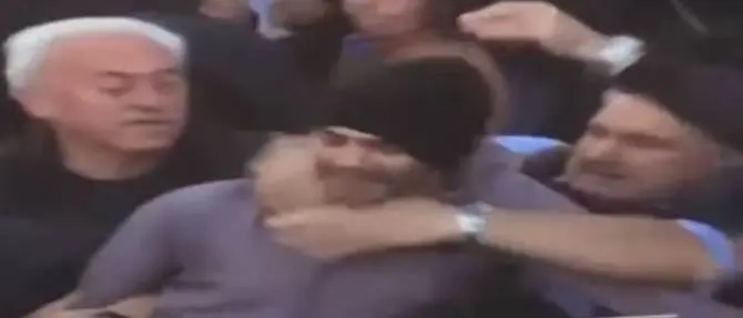 Tentò di lanciare un sasso a Salvini, iniziato il processo - VIDEO