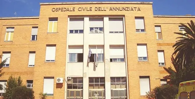 Cosenza, due episodi sospetti di malasanità all'ospedale dell'Annunziata