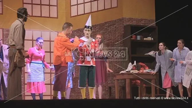 Pinocchio, il musical della Compagnia delle Alghe al Rendano di Cosenza - VIDEO