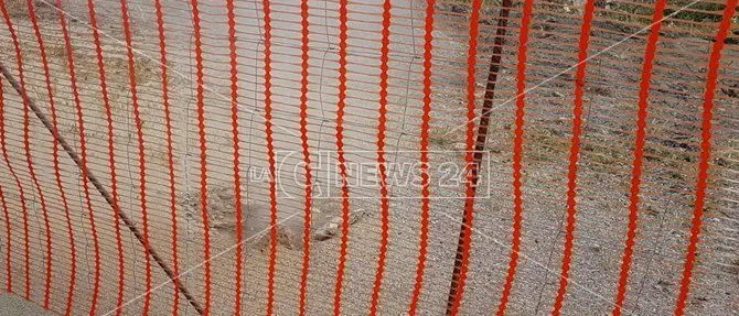 Catanzaro, perdita di gas: bloccato il transito dei treni. Evacuati edifici