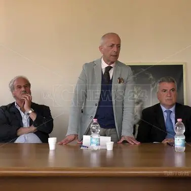 Lamezia, continua la battaglia per entrare nella nuova azienda Mater Domini - Pugliese Ciaccio