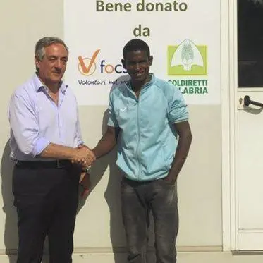 Container con docce per la tendopoli di San Ferdinando