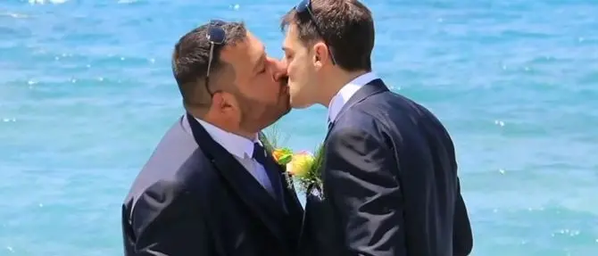 Matrimonio gay un anno dopo, ecco la Calabria che dice Sì - VIDEO