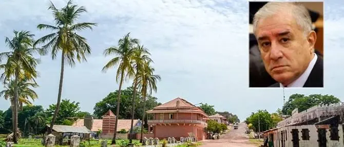 Stato parallelo, il progetto di fuga in Guinea Bissau e la scuola calcio “Berlusconi”