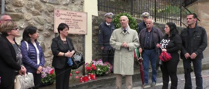 Lamezia ricorda i netturbini uccisi, i familiari chiedono giustizia - VIDEO