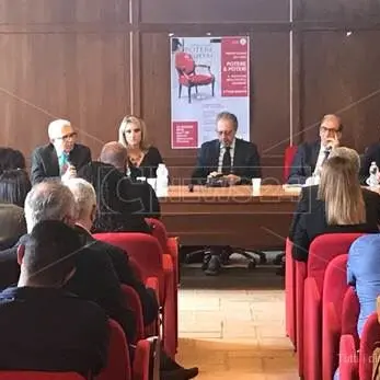 “Potere e Poteri” di Calabria nel libro di Attilio Sabato - VIDEO