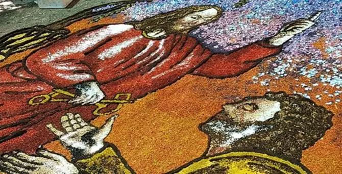 Petali e fede, a Potenzoni la 26esima edizione dell'Infiorata - VIDEO