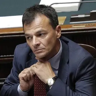 Fassina (LeU): «Salvini e Di Maio riferiscano sul migrante ucciso»