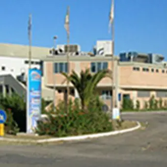 Catanzaro, un faro si abbatte sul campo di gioco al PoliGiovino