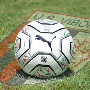 SERIE C | La Vibonese ed Obodo ancora insieme: rinnovo per il capitano