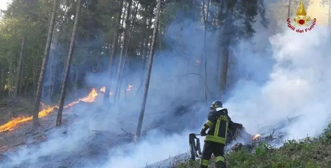 Incendi estivi, riunione in Prefettura a Crotone