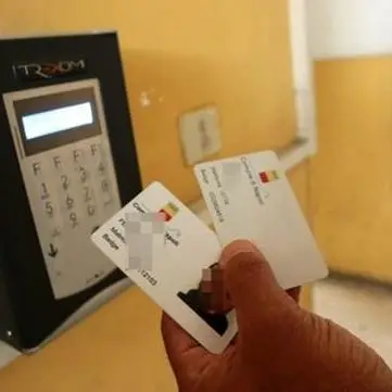 Furbetti del cartellino a Bova Marina, sospesi 7 dipendenti del Comune -VIDEO