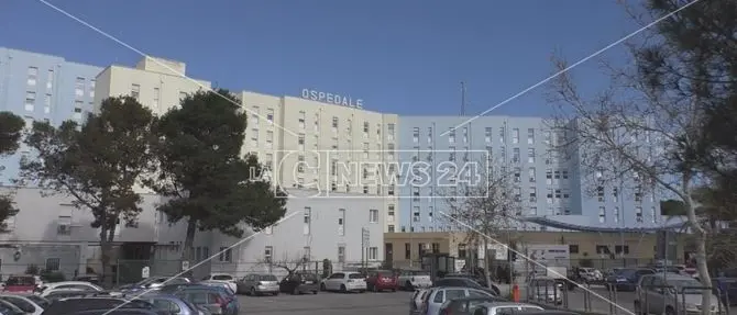 Disagi e lunghe attese all'ospedale di Crotone - VIDEO