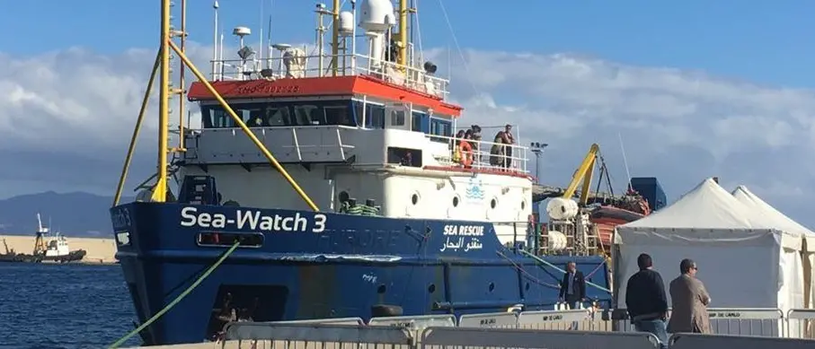 A Reggio Calabria il primo sbarco dell’era Salvini. Giunti al porto 232 migranti -VIDEO