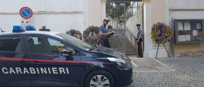Mesoraca, munizioni all'interno del cimitero del paese
