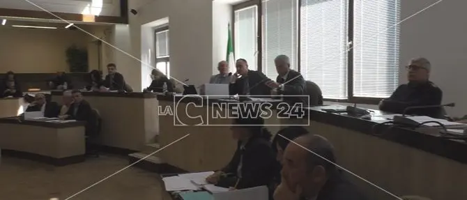 Comune di Crotone, il sindaco Ugo Pugliese azzera la giunta