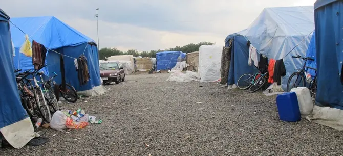 Reggio, tavolo tecnico in Prefettura per la tendopoli di San Ferdinando - VIDEO