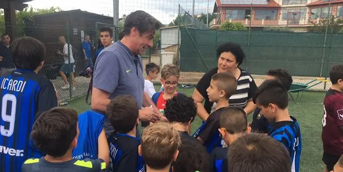 Raduno Inter Club a Siderno, applausi e cori per Nicola Berti