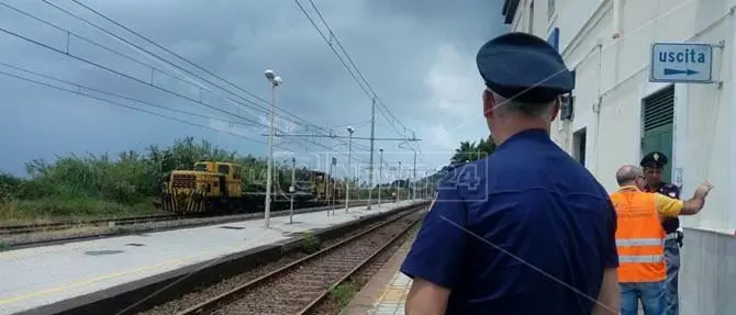 Nubifragio a Nicotera e Joppolo, 150 persone bloccate da ore su un treno