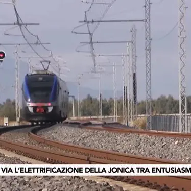 Treni elettrici sulla Sibari-Rossano, le reazioni tra entusiasmo e perplessità - VIDEO