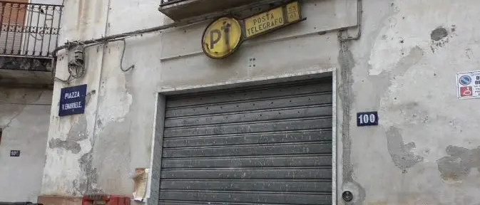 Martone, l'ufficio postale chiuso per rapina da 20 giorni - VIDEO