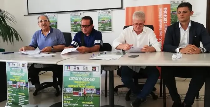 Crotone, presentato il torneo in memoria di Dodò Gabriele