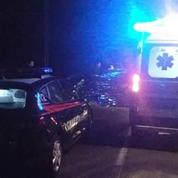 Auto in sosta selvaggia bloccano ambulanza: morto un 60enne