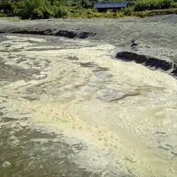 Fanghi non depurati sversati nel mare di Paola, la denuncia di Legambiente