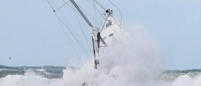 Naufraghi al largo della Calabria salvati dalla Guardia Costiera