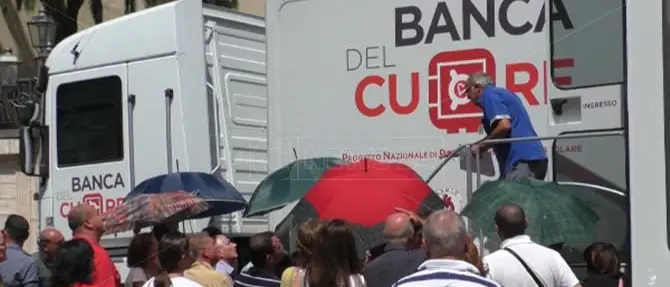 Lamezia, boom di presenze alle visite gratuite del Truck Tour Banca del Cuore -VIDEO