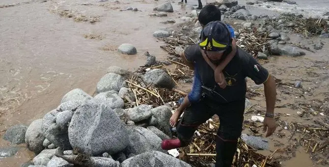 Alluvione a Nicotera, la commovente lettera della piccola Ginevra ai Vigili del fuoco