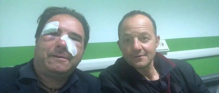 Perdono l'autobus e picchiano i controllori, due arresti - VIDEO