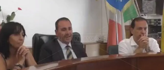 Villa, torna in sella il sindaco Siclari e annuncia il rimpasto di giunta -VIDEO