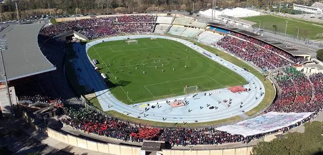 Cosenza, deliberati lavori di manutenzione per lo stadio San Vito-Marulla