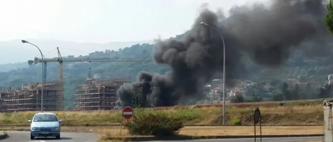 Sulla filiera criminale dei rifiuti a Scordovillo indaga la Dda, quattro arresti