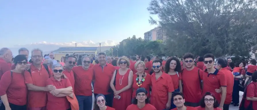 Anche la Cgil Catanzaro indossa la maglietta rossa per l'integrazione