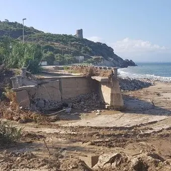 «Figlia mia, il mare bello della Calabria non c’è più»