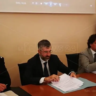 ‘Ndrine e parchi eolici, le estorsioni alle multinazionali costrette a pagare il pizzo