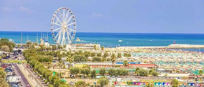 AAA cercasi personale turistico: la Riviera adriatica lancia l’appello