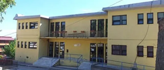 L’intero paese in rivolta contro la preside della scuola: «Mandatela via»