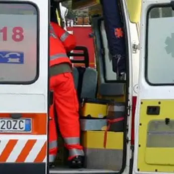 Dasà, sanitari aggrediti da un paziente sull’ambulanza