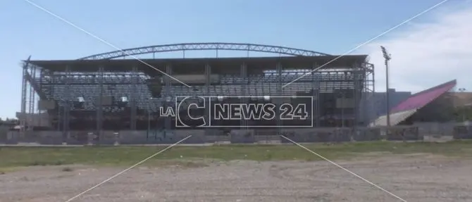 Stadio di Crotone, le strutture mobili dovranno essere smantellate -VIDEO