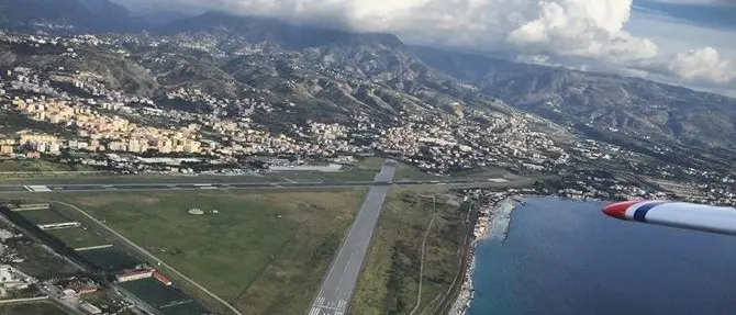 Areoporto di Reggio Calabria, Nicolò: «Intervenga il ministro Toninelli»