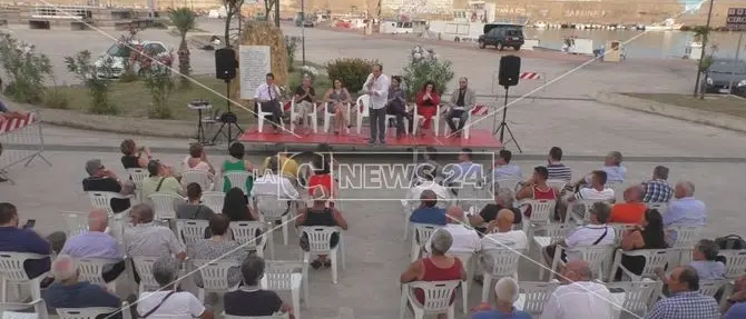 Cirò Marina, i problemi del comparto pesca al centro di un incontro del M5S - VIDEO