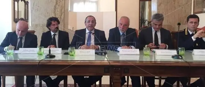 Siglata l'Intesa per la legalità tra Prefettura reggina, forze dell'ordine e Hitachi