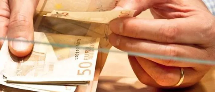 Stretta di Bankitalia sui versamenti in contanti. Diecimila euro faranno scattare i controlli