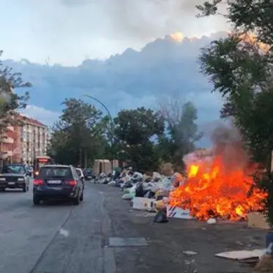 Emergenza rifiuti a Reggio, Falcomatà: «Tolleranza zero per i trasgressori»