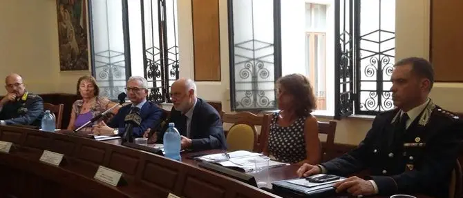 Racket e usura, il commissario Cuttaia in Calabria: «Lo Stato c'è» -VIDEO